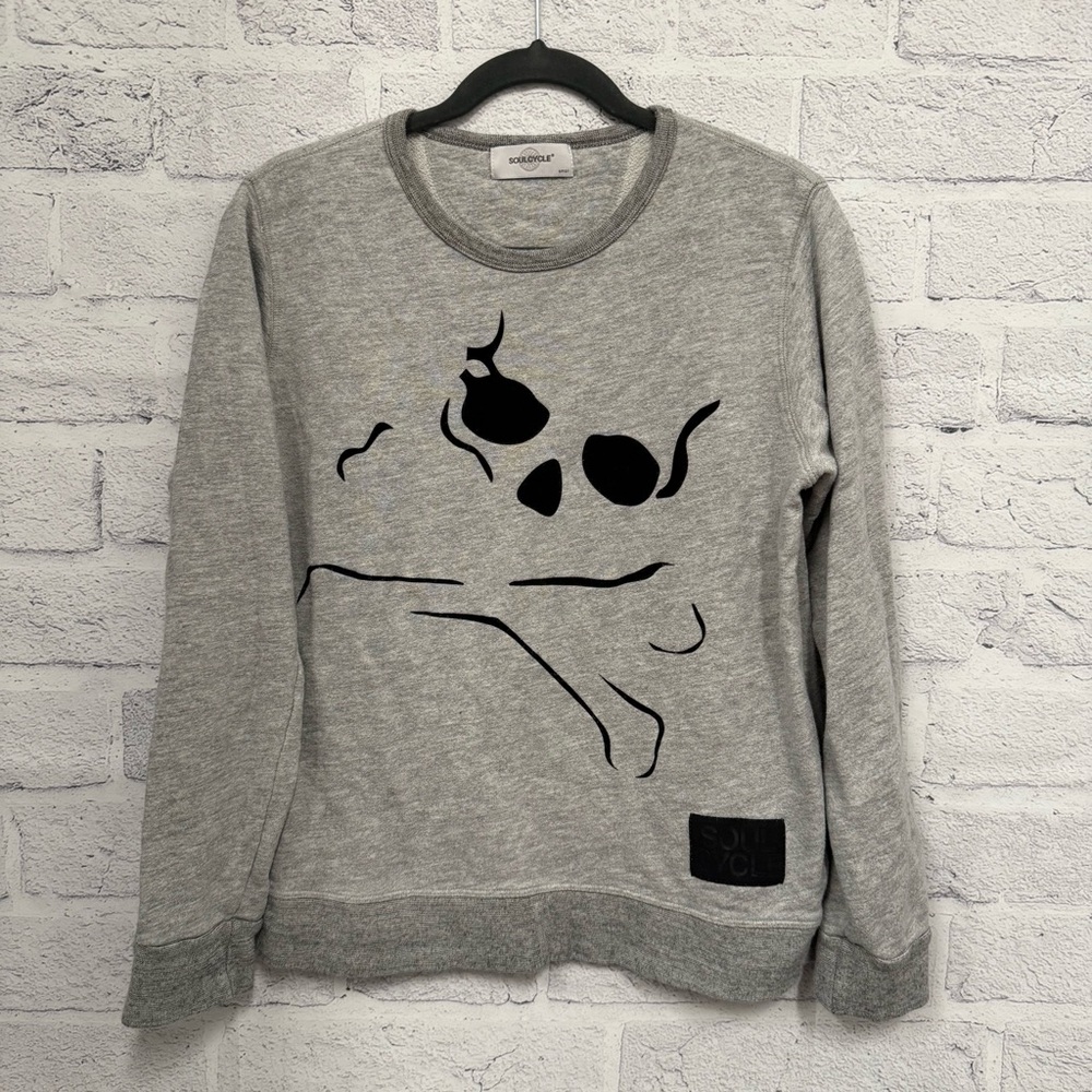 SoulCycle Gray Skull Print Sweater Size Small